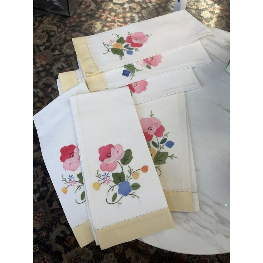 Lot of 6 Vintage Appliqued Flowers Pansy Embroidered Tea Towels